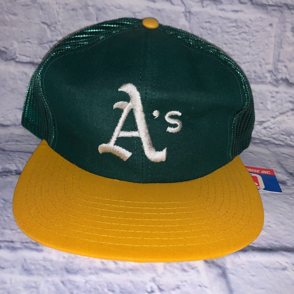 New 80’s Vintage Oakland A’s Trucker Snapback Hat